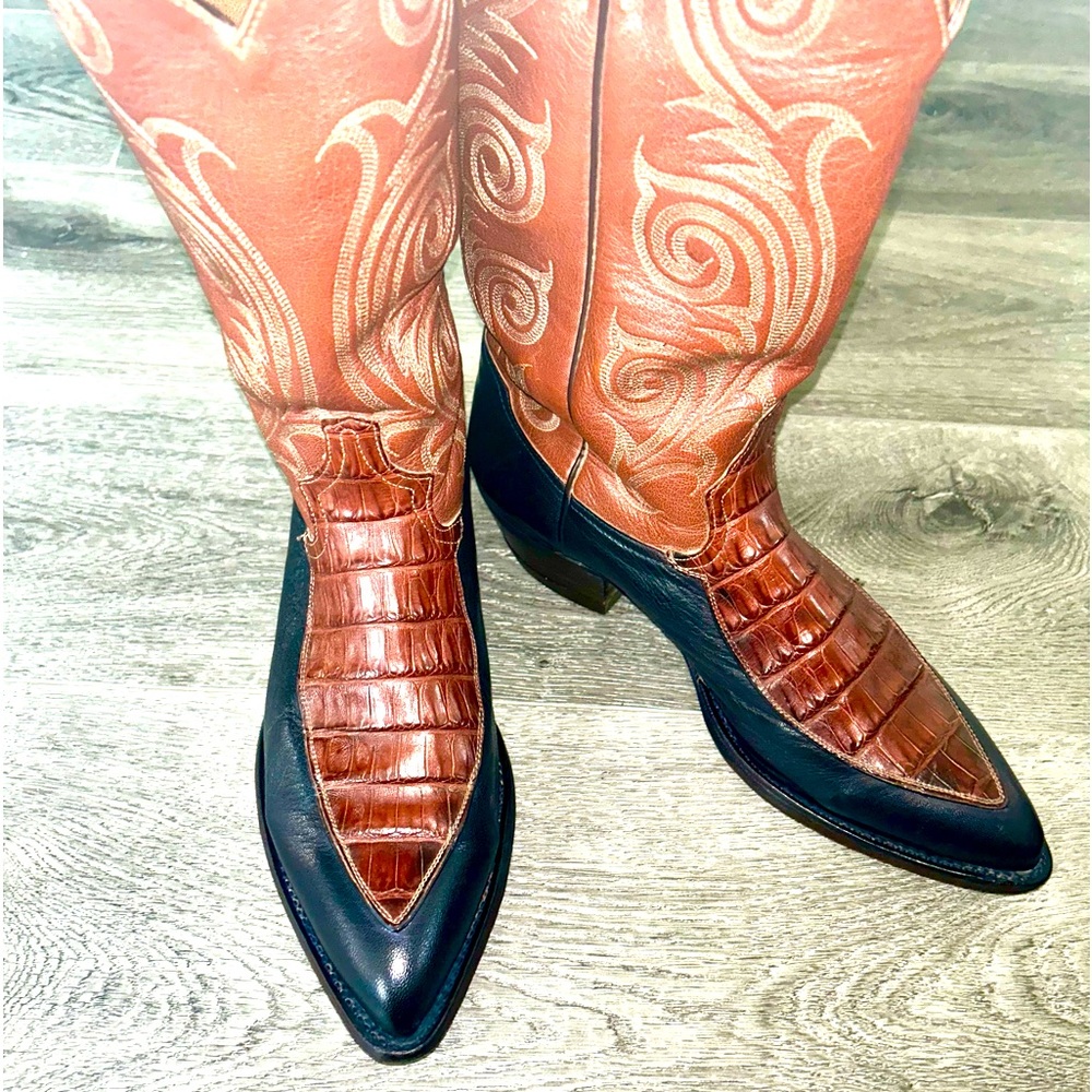 9.5 Tony Lama with gator vamp insert